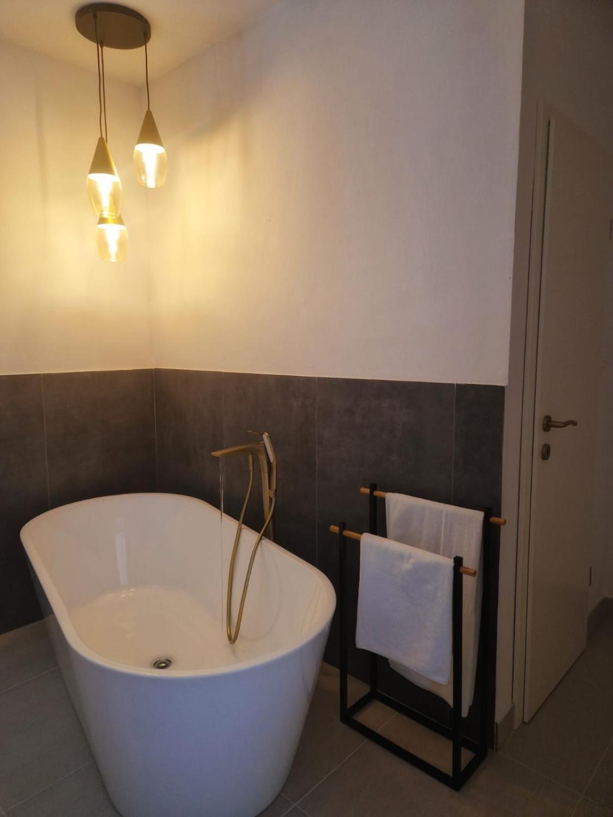 Holiday Home Nino With Amazing Swimming Pool Slatine Exterior foto